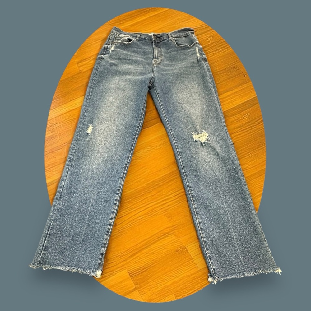 Kensie Vintage Luxe High Rise Slim Jeans
(The Juliet) Size: 12 (stretchy)